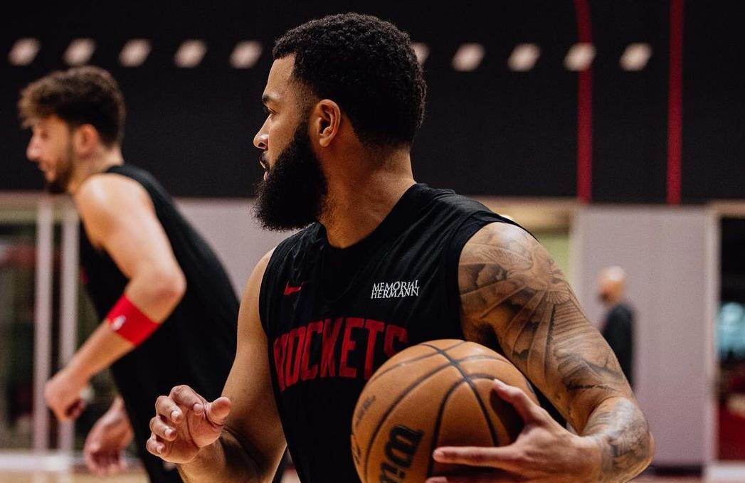 九游体育官方网站-包含NBA常规赛冲刺阶段走向成谜，克里夫兰骑士外线爆发，气氛紧张，医务组通报恢复的词条